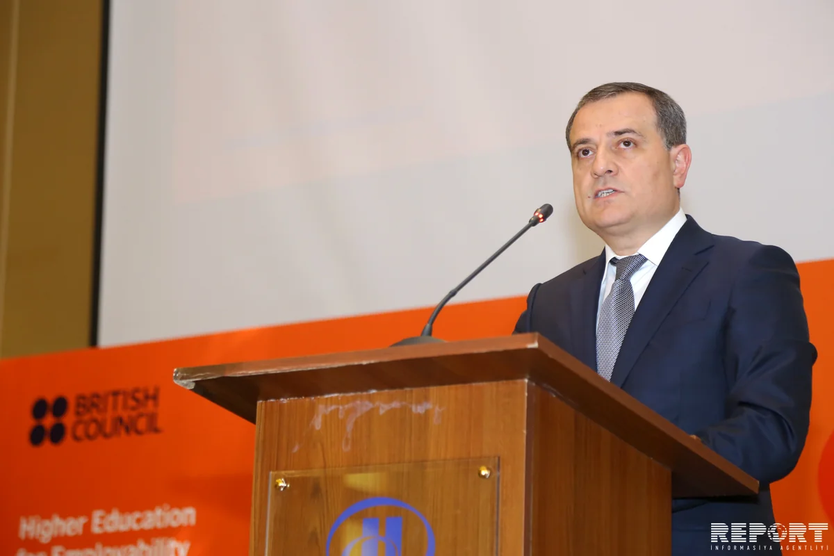 Yeni XİN başçısı danışdı