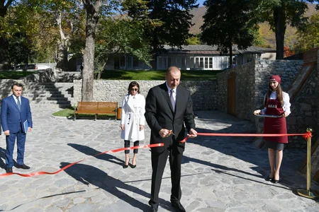 Şəkidə “ABAD” Keramika və Tətbiqi Sənət Mərkəzinin açılışı olub
