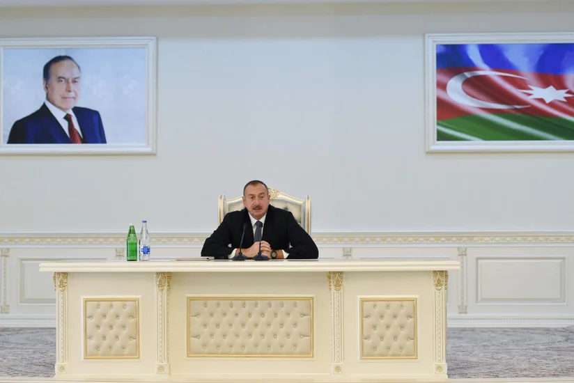 İlham Əliyev: “Azərbaycan xalqı AXC-Müsavat cütlüyünün mənfur ünsürlərini tarixin arxivinə göndərdi”