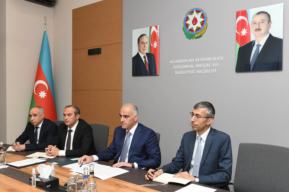 Rəhman Hümmətov AQEM-in icraçı direktoru ilə görüşüb