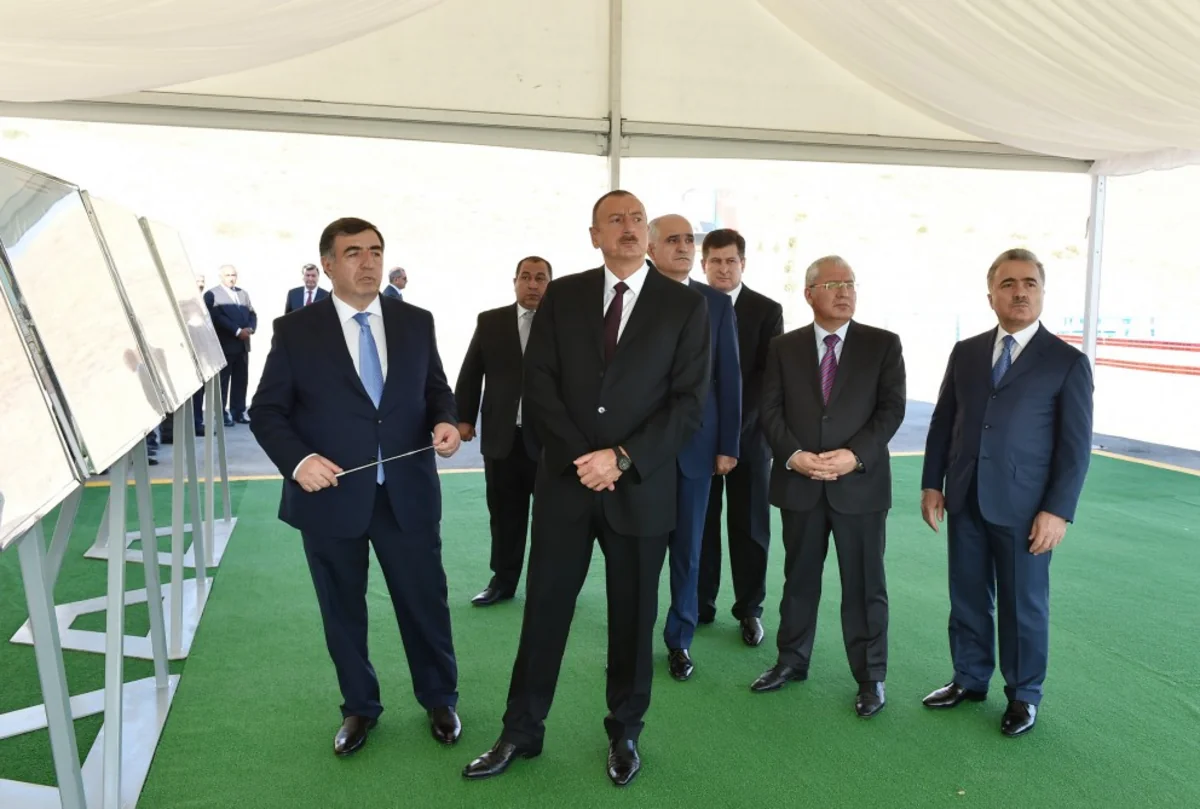 Prezident İlham Əliyev Xızı və Siyəzən rayonlarına səfər edib