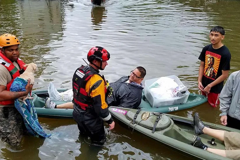 Hyustonda daşqınlardan sonra 3 mindən çox insan xilas edilib