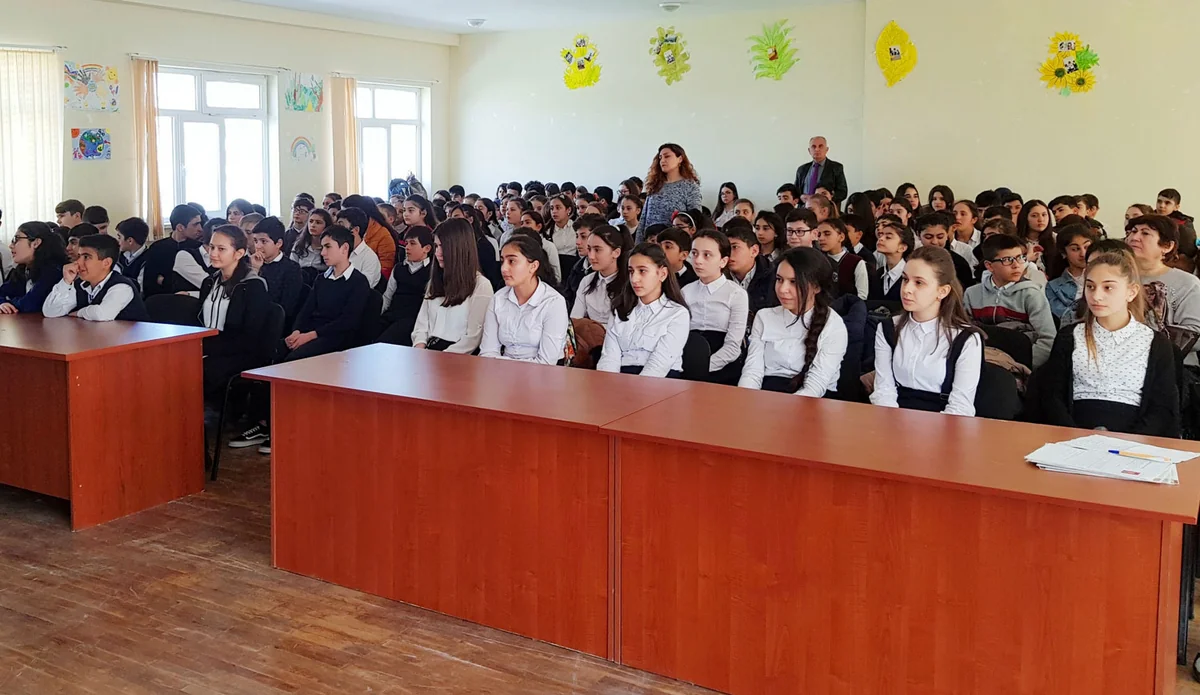 Bakı məktəblərində “Eko-təqdimatlar” layihəsi davam edir