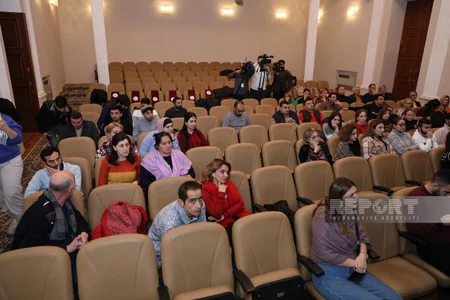 Direktor Kukla Teatrında aparılan yoxlamalara münasibət bildirib: Burada ciddi oyun gedir