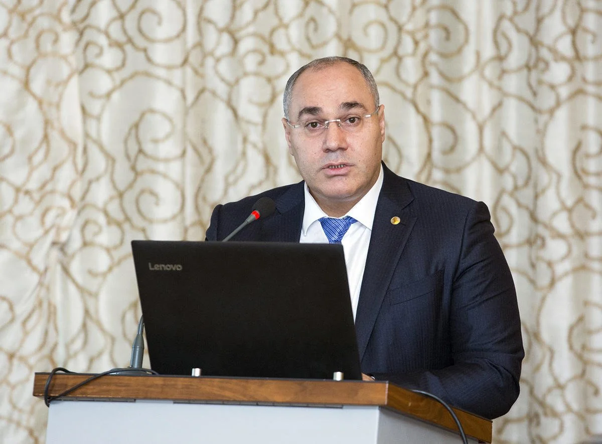 Azerbaijani official talks on another project with WTO
