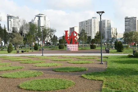 Prezident İlham Əliyev Xətai rayonunda salınan idman-əyləncə park kompleksinin açılışında iştirak edib - YENİLƏNİB