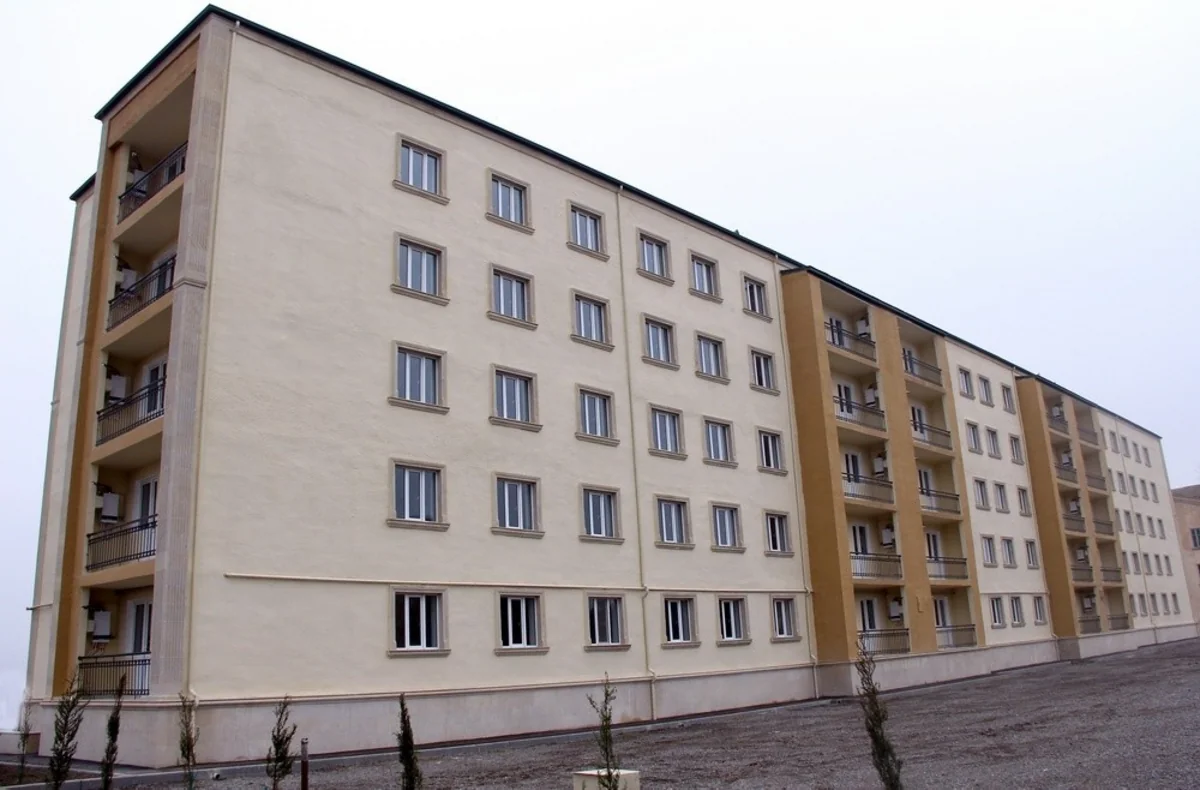 Evlə təmin olunan hərbçilərin sayı açıqlanıb