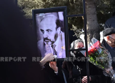 Tanınmış ictimai xadim Ramiz Abutalıbov dəfn olunub