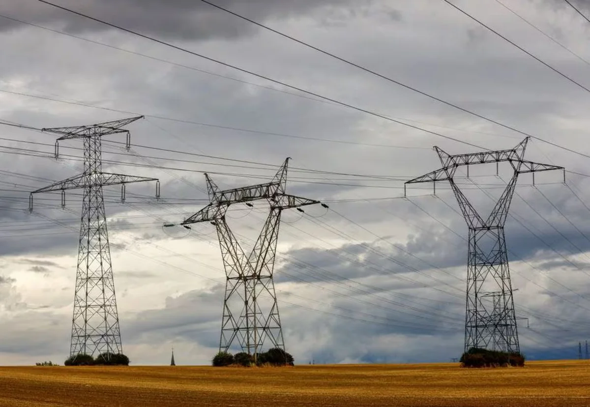 French Finance Ministry: Electricity prices may rise 10% in early 2024