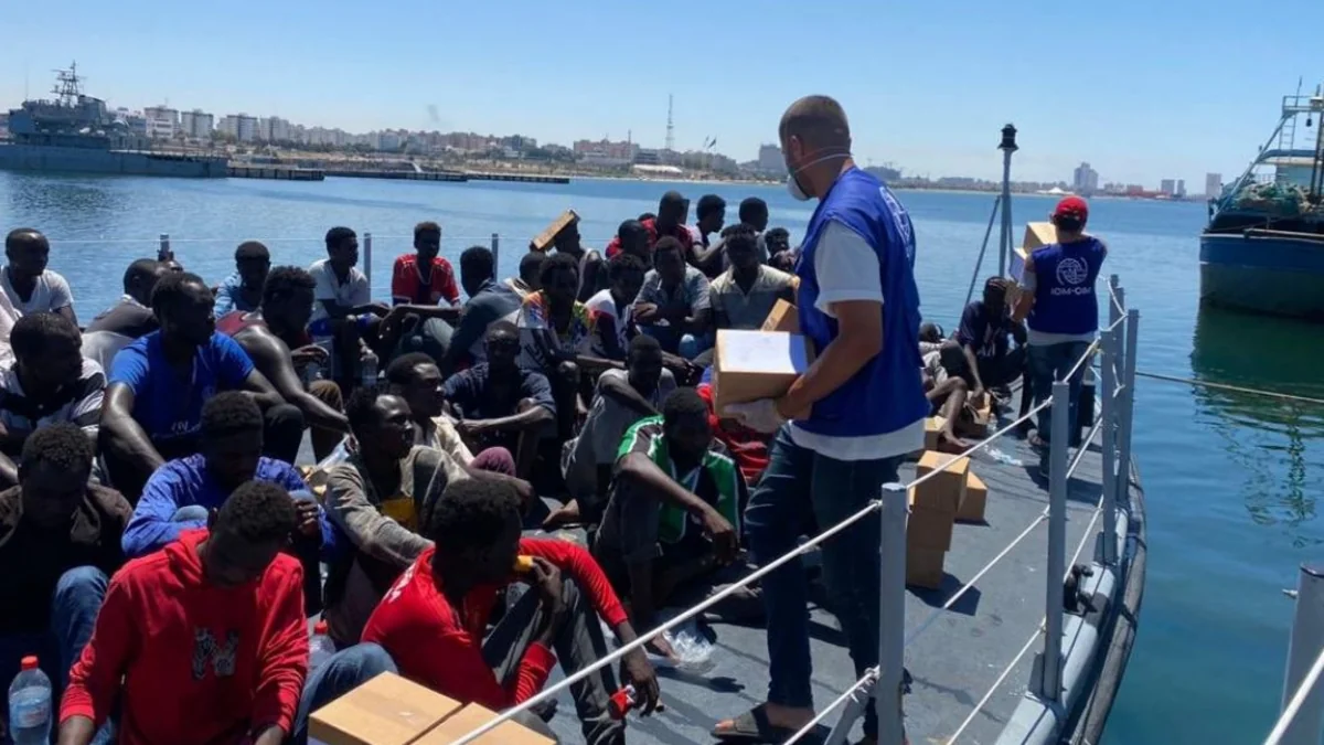 Tunisdə miqrant qayığı batıb, onlarla insan ölüb