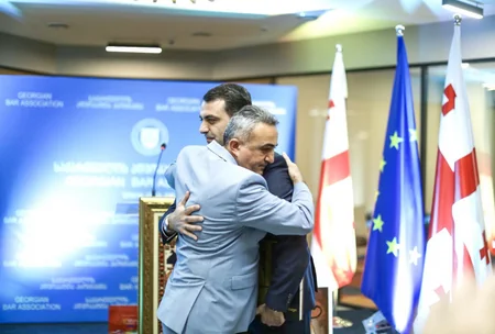 Vəkillər Kollegiyasının nümayəndə heyəti Gürcüstanda Vəkillər Evinin açılışında iştirak edib