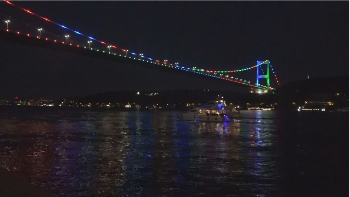 İstanbulun rəmzləri Azərbaycan bayrağının rəngləri ilə işıqlandırılacaq