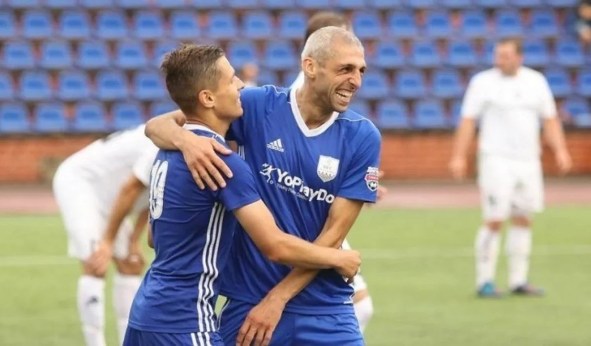 Tanınmış məşqçi azərbaycanlı futbolçunu komandasına götürüb