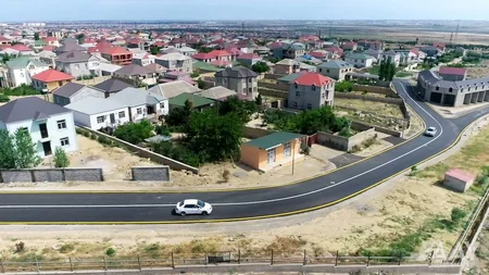 Yeni Suraxanı qəsəbəsində mərkəzi küçənin təmiri yekunlaşıb