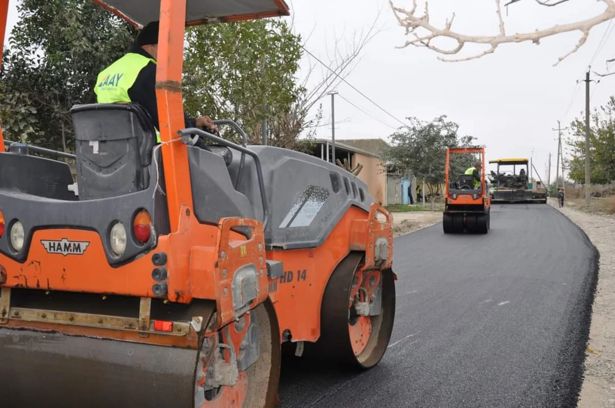 Biləsuvarda bu il 23 küçə və 5 dalanda yollar yenidən qurulub