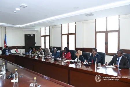Azerbaijani, Kenyan FMs discuss post-conflict situation in South Caucasus