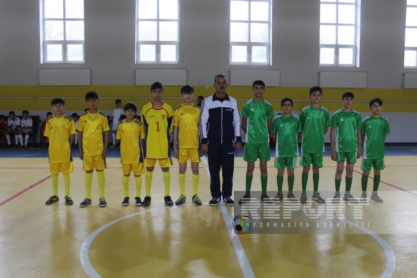 Biləsuvarda kəndlərdə futbolun inkişafına dəstək məqsədilə görüş keçirilib