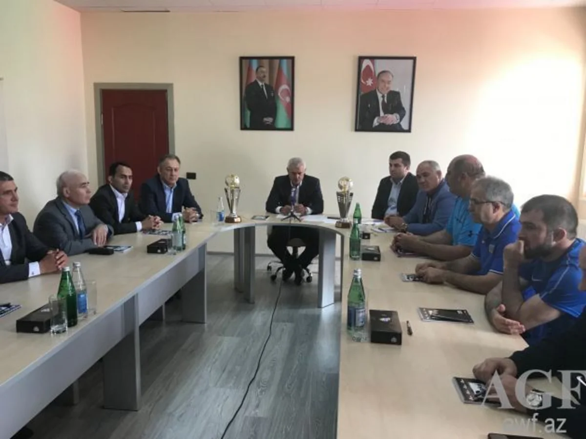 Avropa çempionatında medal qazanmış güləşçilər mükafatlandırılıb