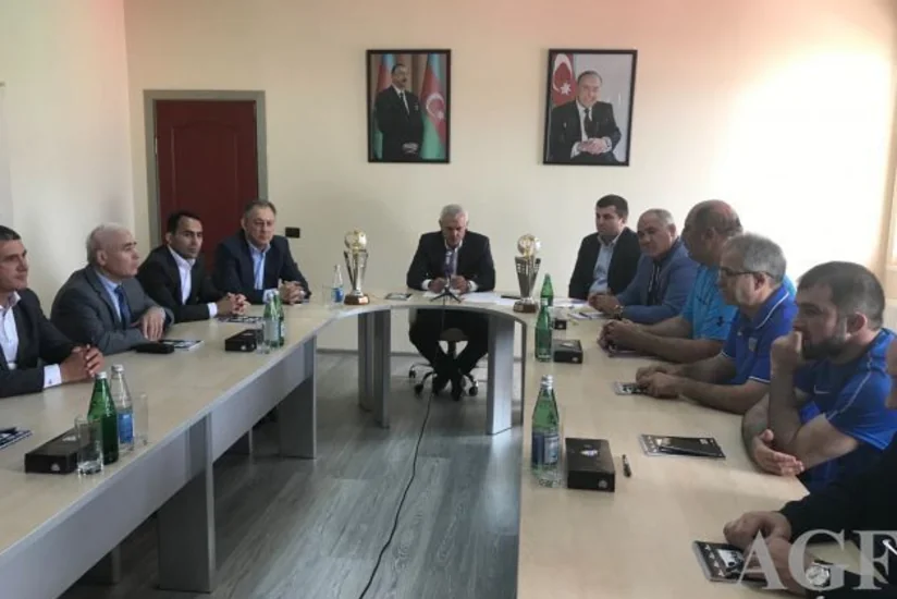 Avropa çempionatında medal qazanmış güləşçilər mükafatlandırılıb