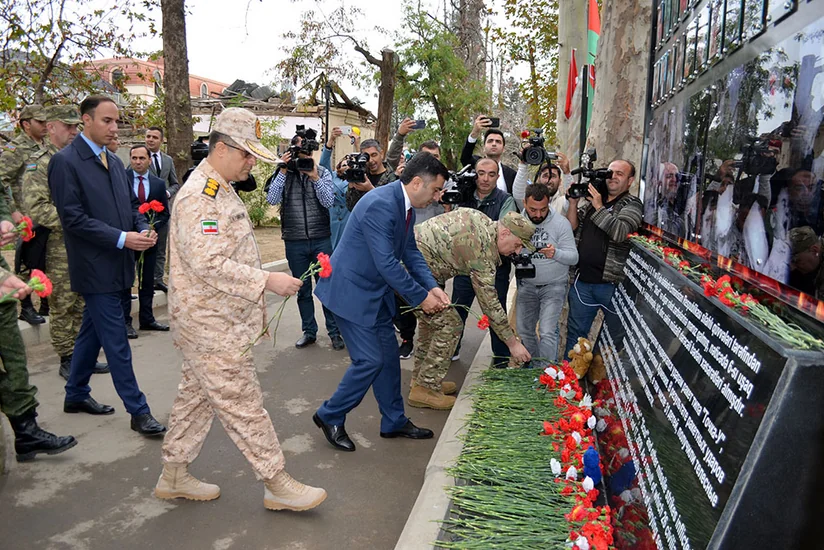 Military attachés of foreign countries commemorate victims of terror in Ganja