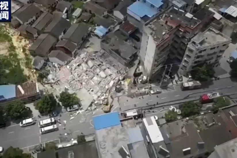 В Китае обрушился жилой дом, есть погибшие  