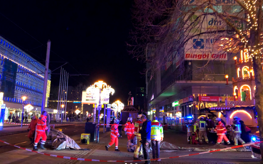 Almaniyada terror aktı nəticəsində dörd nəfər ölüb, yaralıların sayı 200-ü keçib - YENİLƏNİB-2