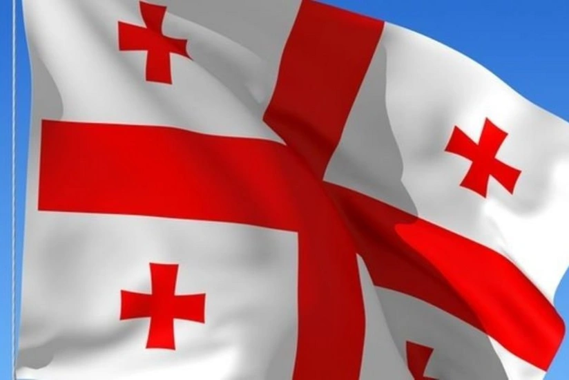 Gürcüstanda Sovet İşğalı günü münasibəti ilə dövlət bayraqları endirilib