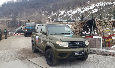 По дороге Ханкенди-Лачын беспрепятственно проехали 78 автомобиля российских миротворцев