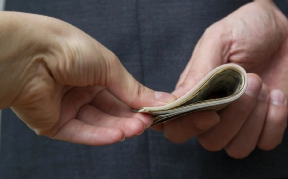 General Mövlam Şixəliyev 14 milyon manat rüşvət alıb