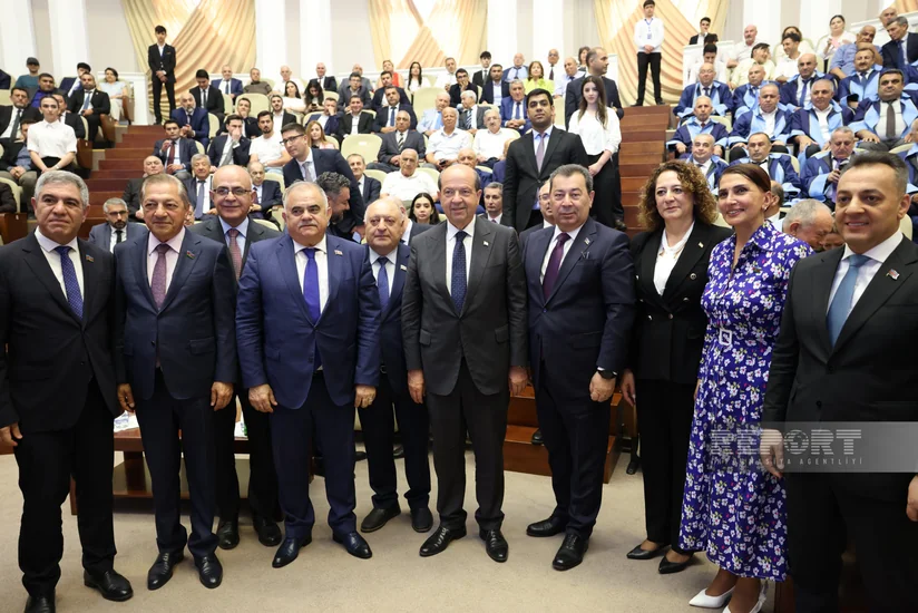 Ersin Tatara Fəxri Doktor Diplomunun təqdim edilməsi mərasimi keçirilir