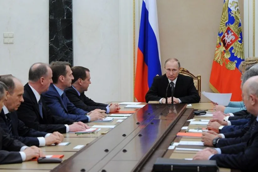 Putin discusses preparation for Caspian summit with Russian Security Council