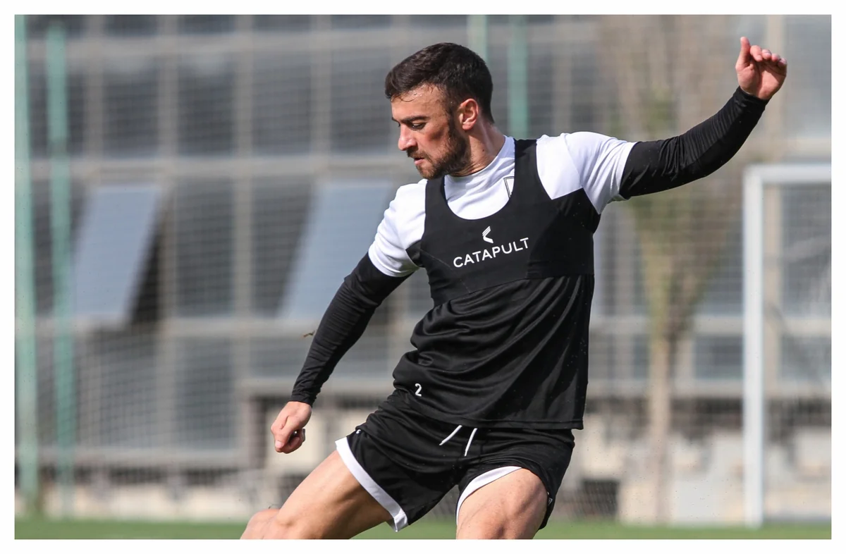 Qara Qarayev zədələnib, Neftçinin digər iki futbolçusu məşqləri bərpa edib
