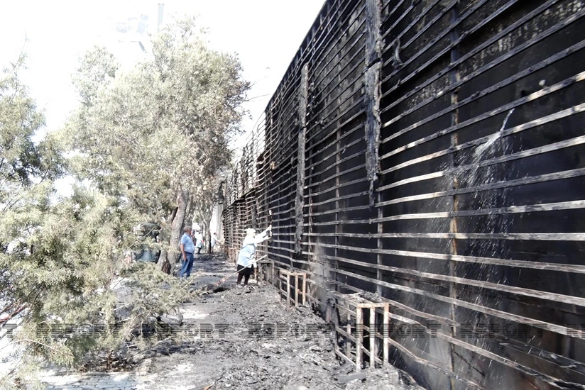 FHN: Heydər Əliyev prospektində yanğın 250 kv. m. ərazini əhatə edib