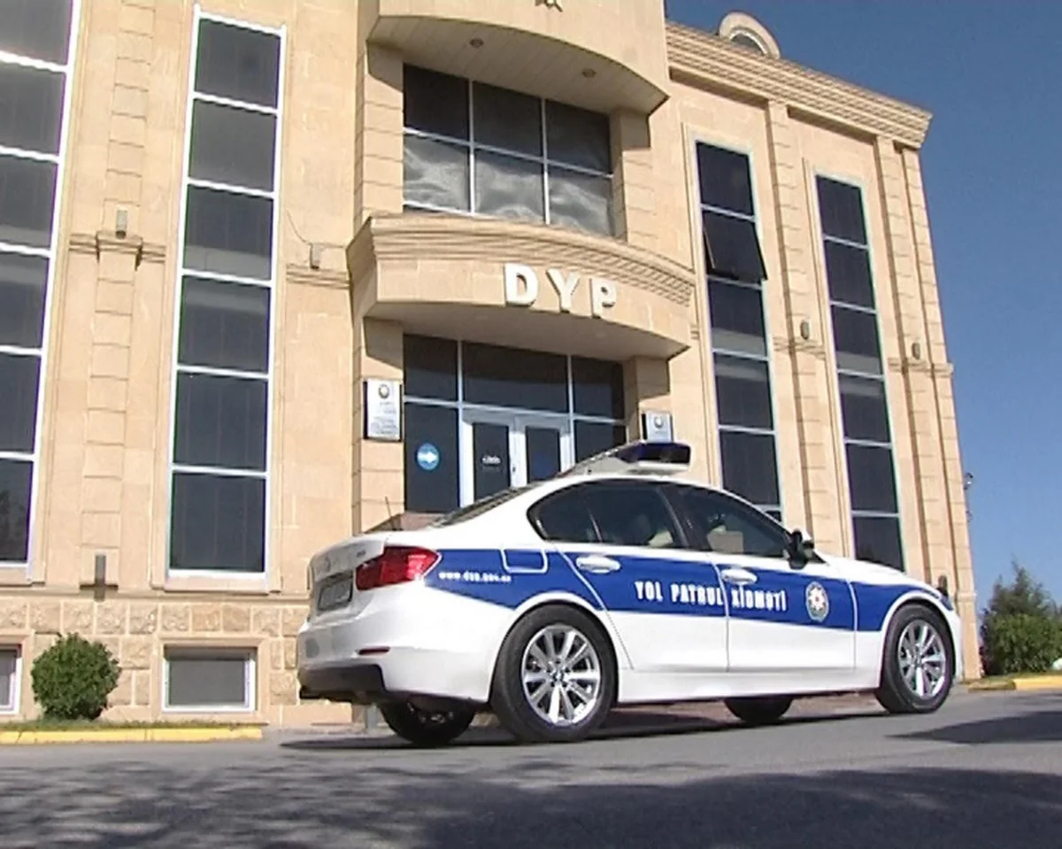 Yol polisi Yeni il ərəfəsində səfərə çıxan sürücülərə müraciət edib