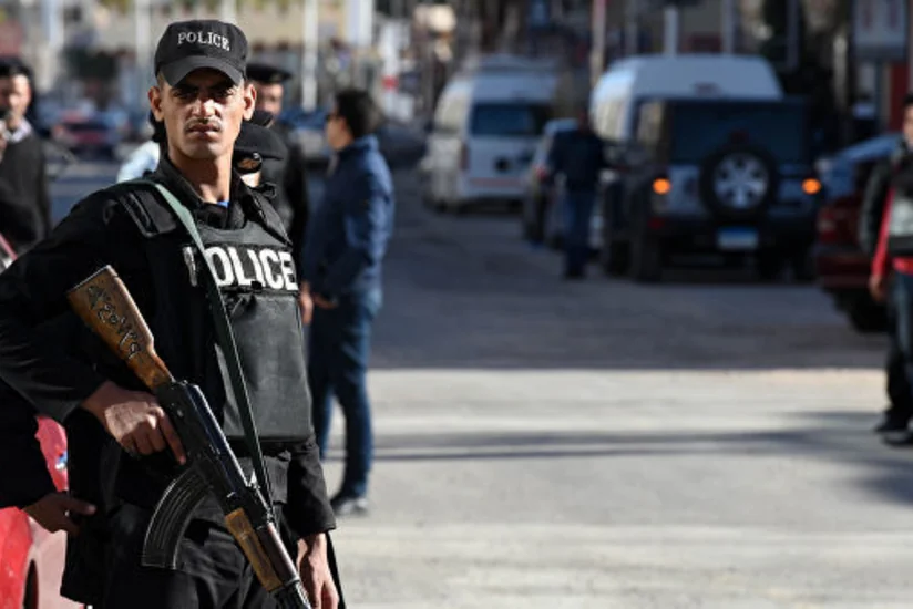 Misir polisi Sinayda 14 silahlını məhv edib