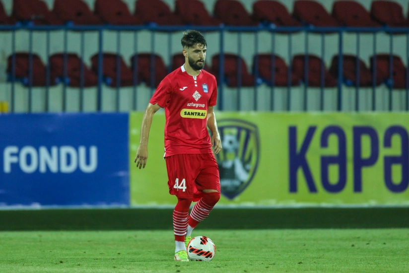 Zirə legioneri ilə müqavilənin müddətini uzadıb