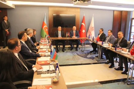 Azərbaycanla Türkiyə arasında əmək və sosial müdafiə üzrə əməkdaşlığa dair sənədlər imzalanıb