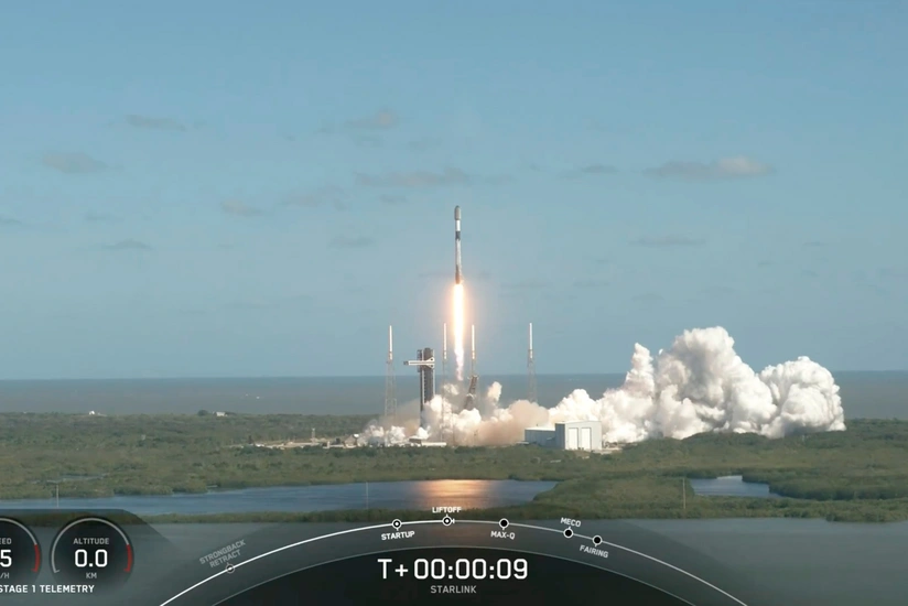 SpaceX вывела на орбиту новую группу интернет-спутников Starlink