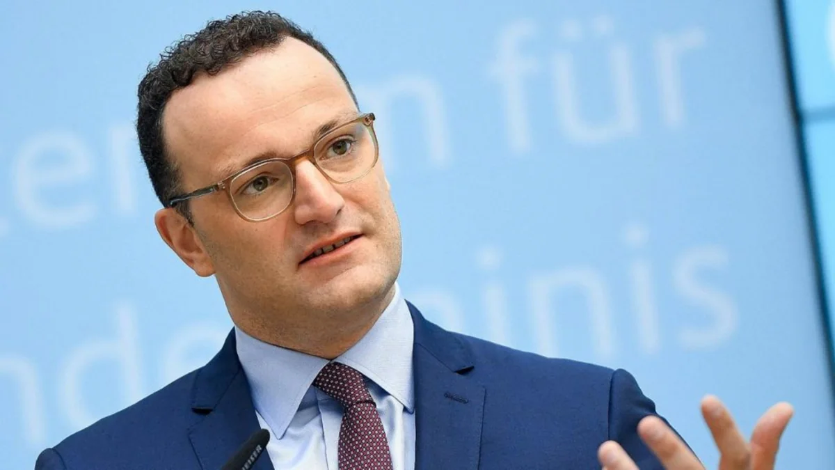 Глава Минздрава Германии заразился коронавирусом