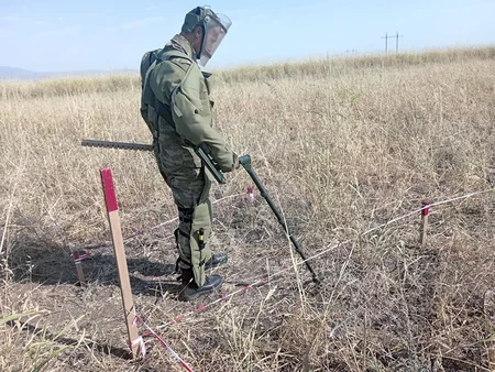 Азербайджанские и турецкие инженеры-саперы проводят совместные занятия