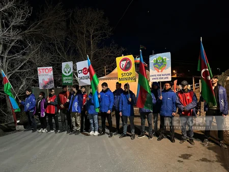 Ekoaksiya axşam saatlarında da keçirilir, bu gün 95 avtomobil maneəsiz hərəkət edib