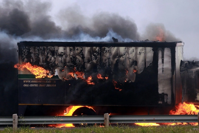 South African authorities deploy army due to massive arson of trucks with goods