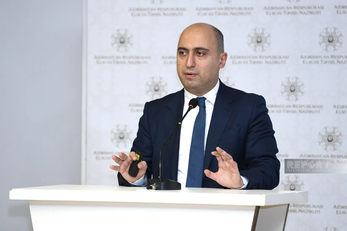 Nazir məktəblərdə şagird davranış qaydalarının tətbiqindən danışıb