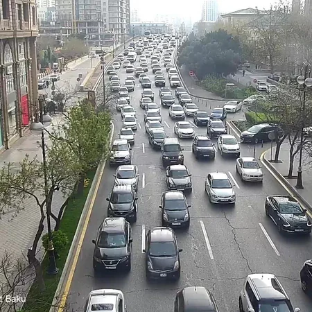 Bakının bir sıra yollarında tıxac var – SİYAHI
