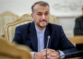 Глава МИД Ирана прибыл в Азербайджан