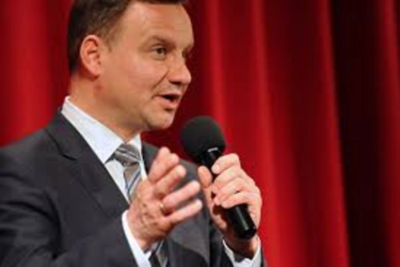 Polşada avronun tətbiqi ilə bağlı referendum keçirilməlidir