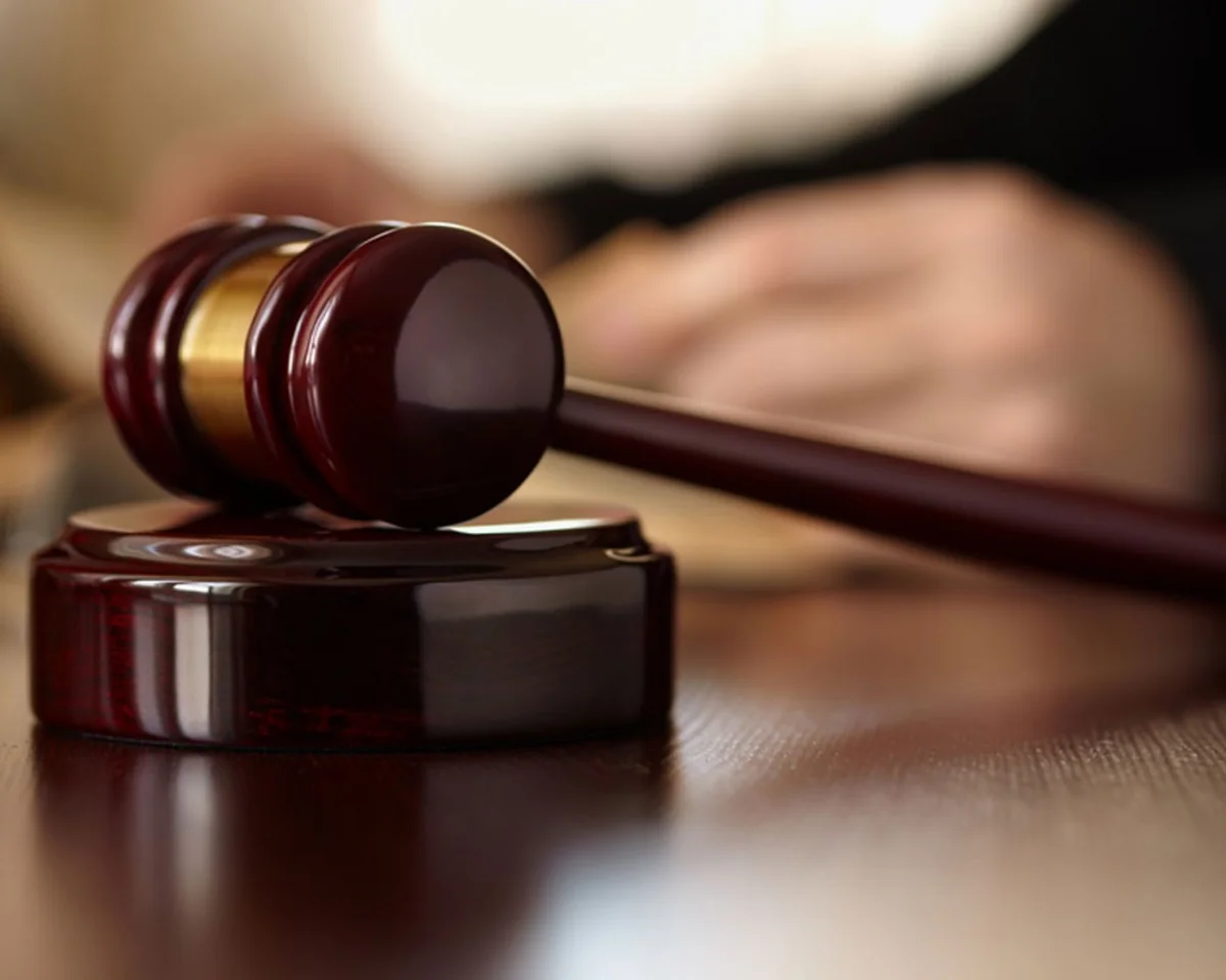 ​Arvadını bıçaqlayan şəxsə hökm oxunub