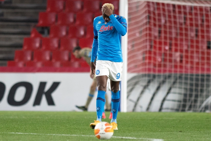 Napolinin futbolçusu yaddaşını itirib