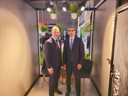 ADY rəhbərliyi “InnoTrans” beynəlxalq sərgisində Orta Dəhlizin perspektivlərini müzakirə edib