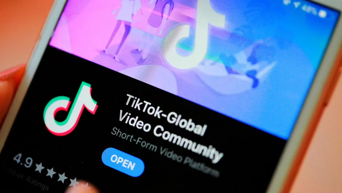 TikTok назвали угрозой для YouTube и Facebook